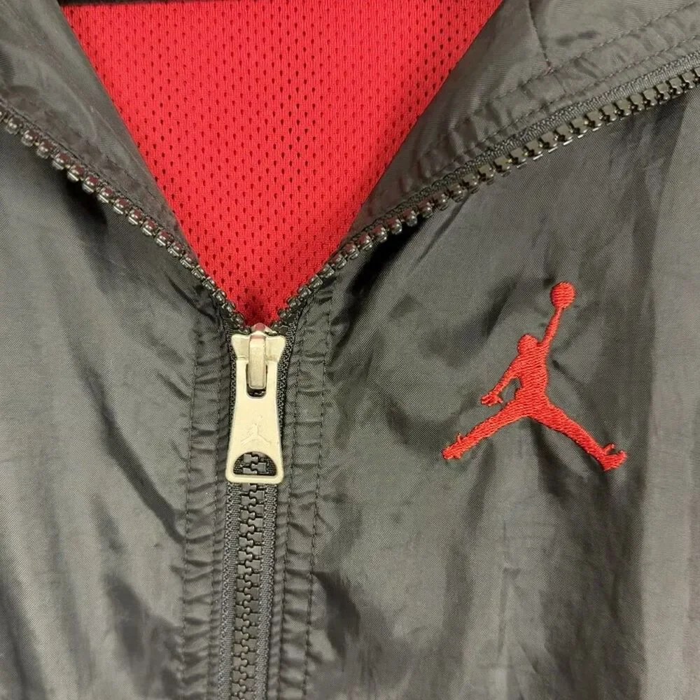 Air Jordan Flight Essential Woven Nylon Jacket DJ9828-010 Medium